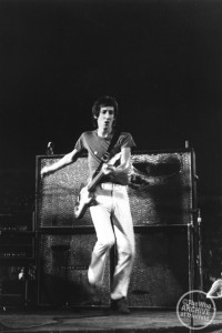 Pete playing a strat